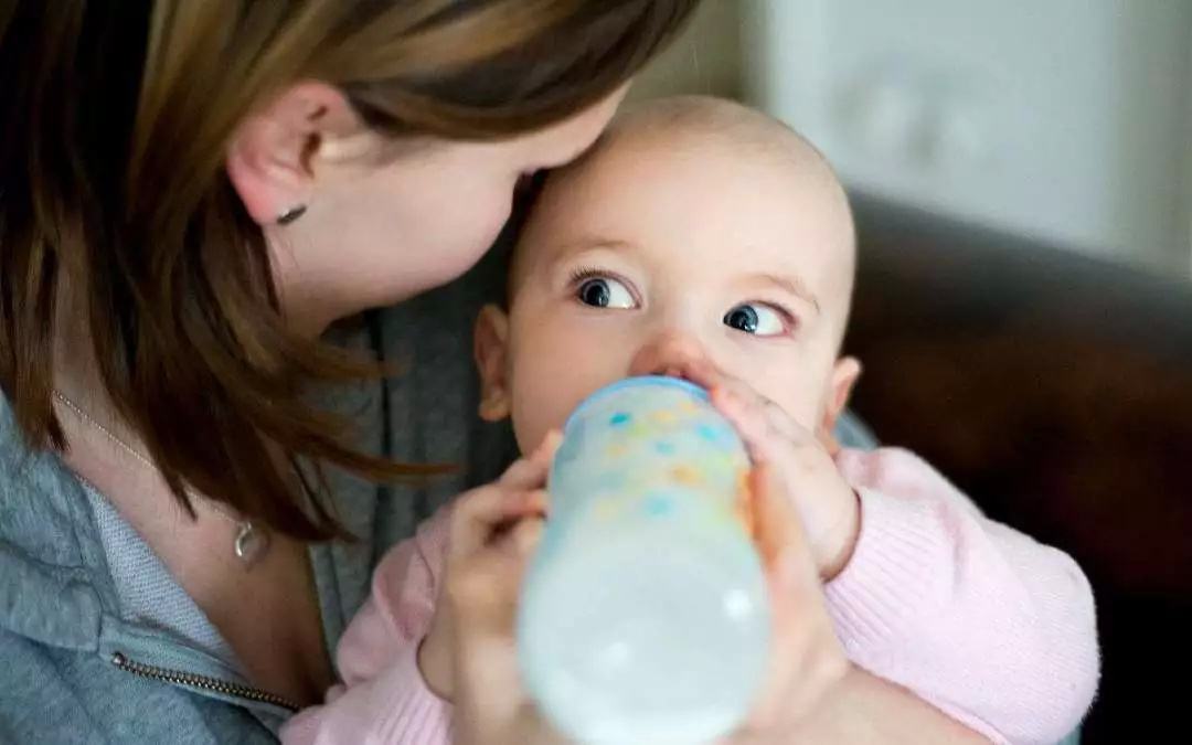 两个月宝宝可以吃益生菌吗？关于益生菌在婴幼儿早期的作用与考量